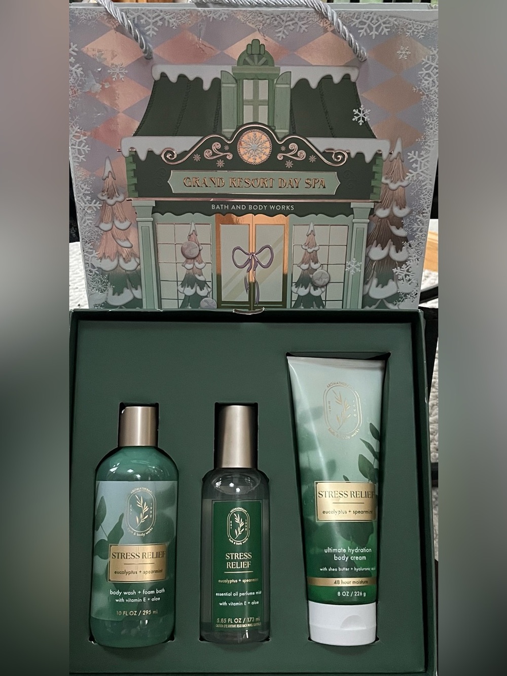 Bath & Body Works Aromatherapy Stress Relief Gift Set NIB Eucalyptus & Spearmint